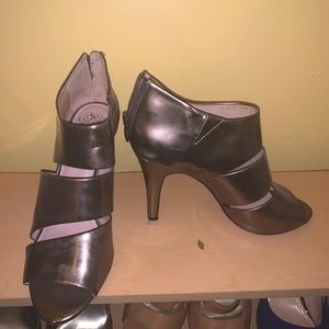 Vince Camuto heeled Pewter/silver sandals